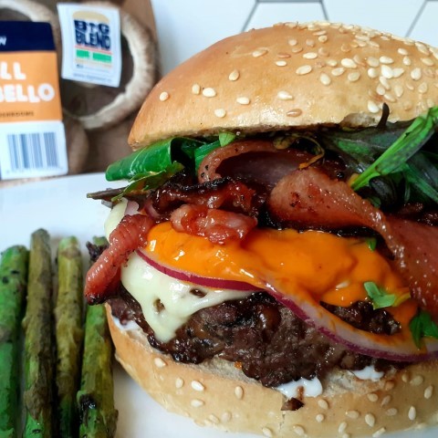 Manuka Smoked Blended Burger - by Jared Luke