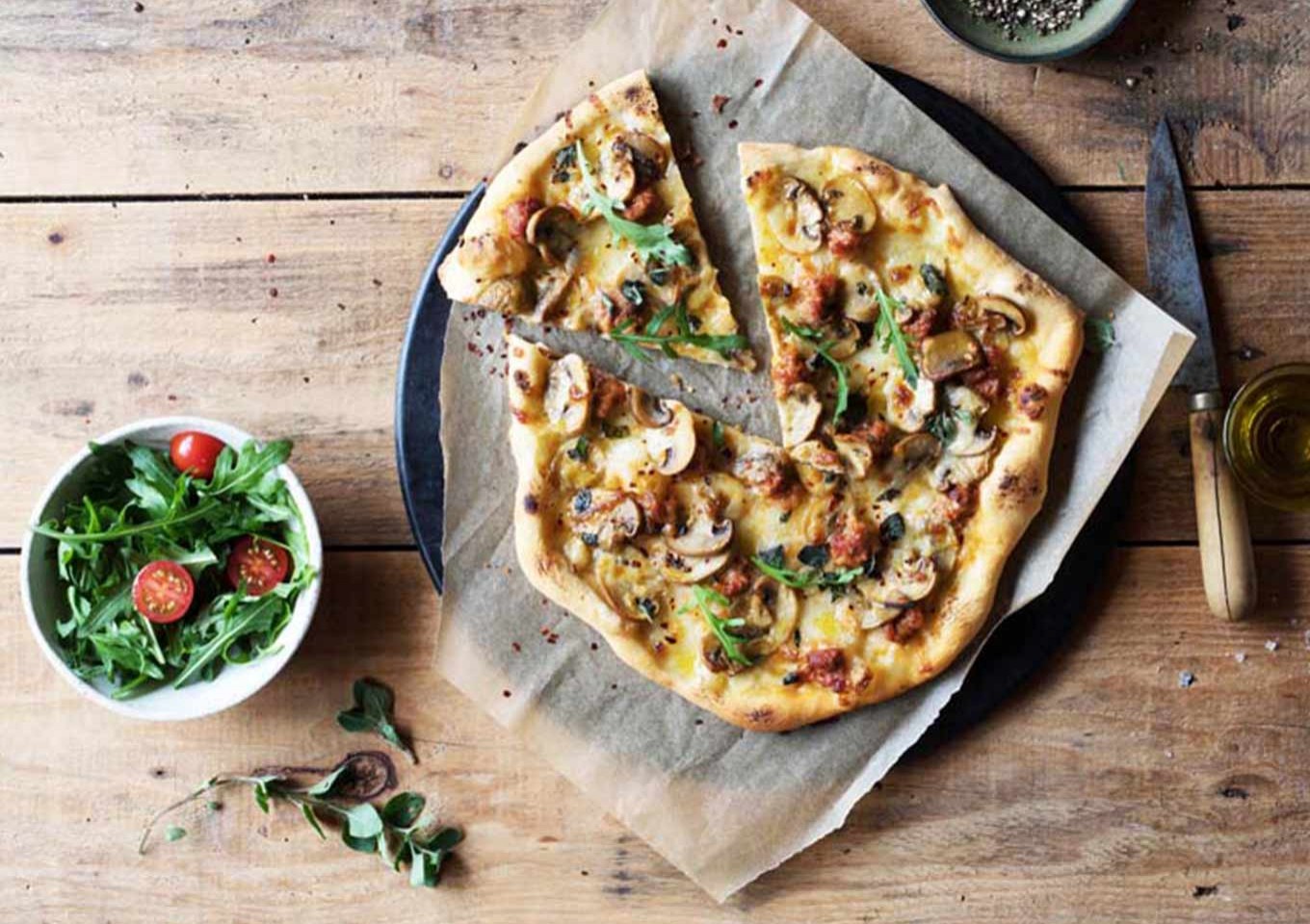 Mushroom and sausage pizza with chilli