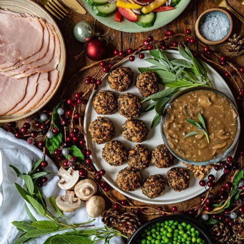 Mushroom, Walnut & Sage Stuffing Balls