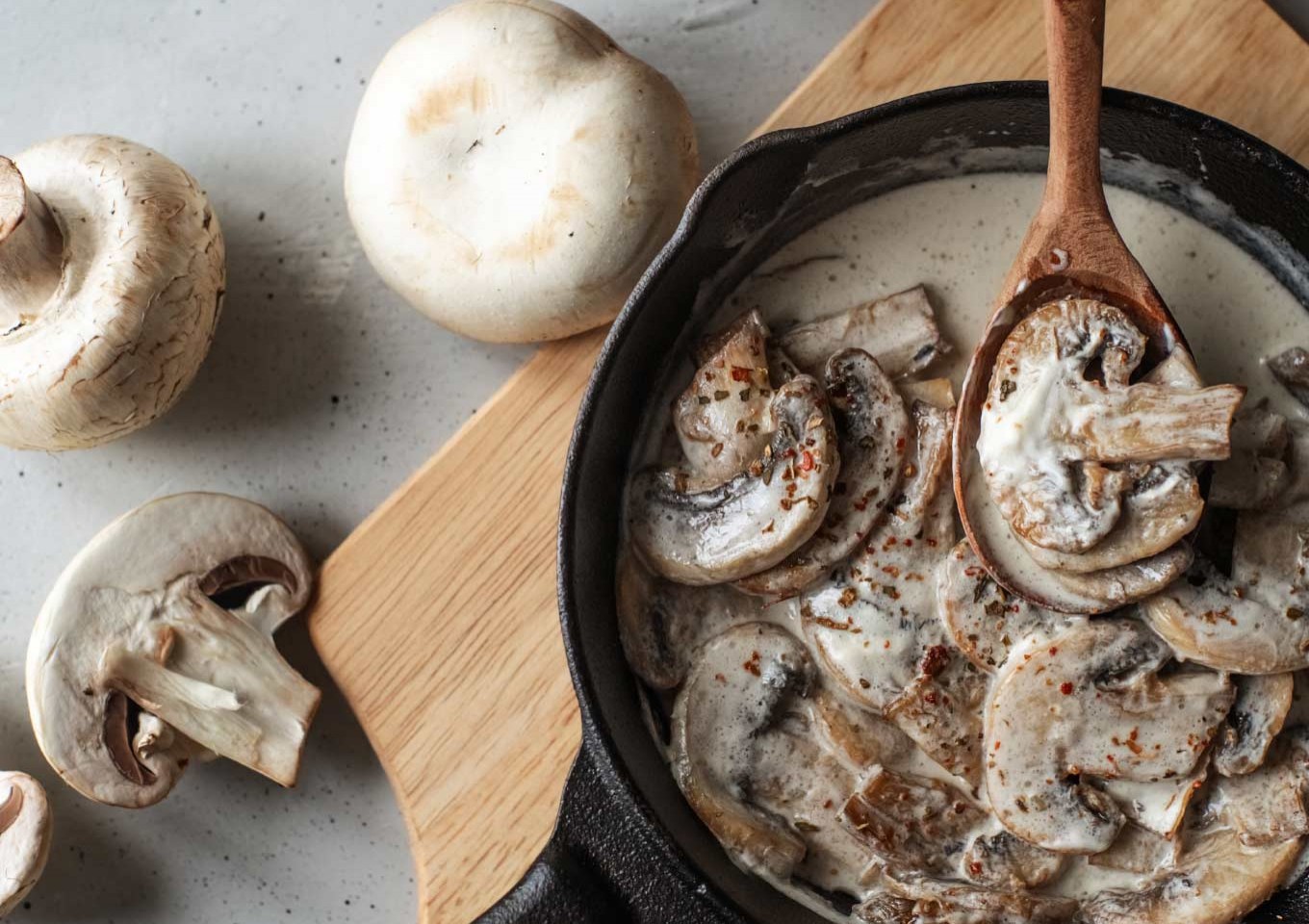 A basic mushroom sauce